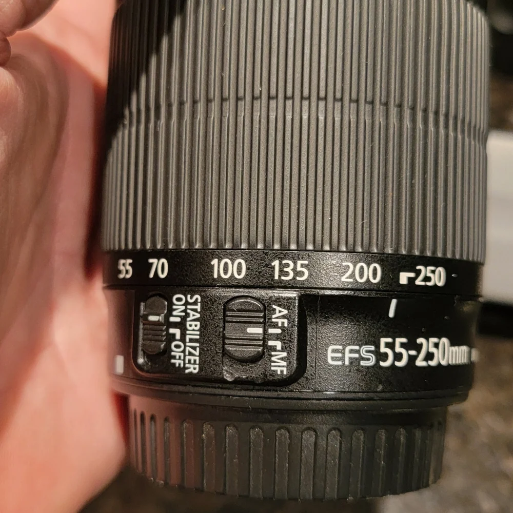 CANON REBEL XTi EFS 55-250 Camera/Lens & CANON Battery Grip